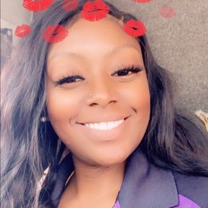 Meet your Posher, Shamika